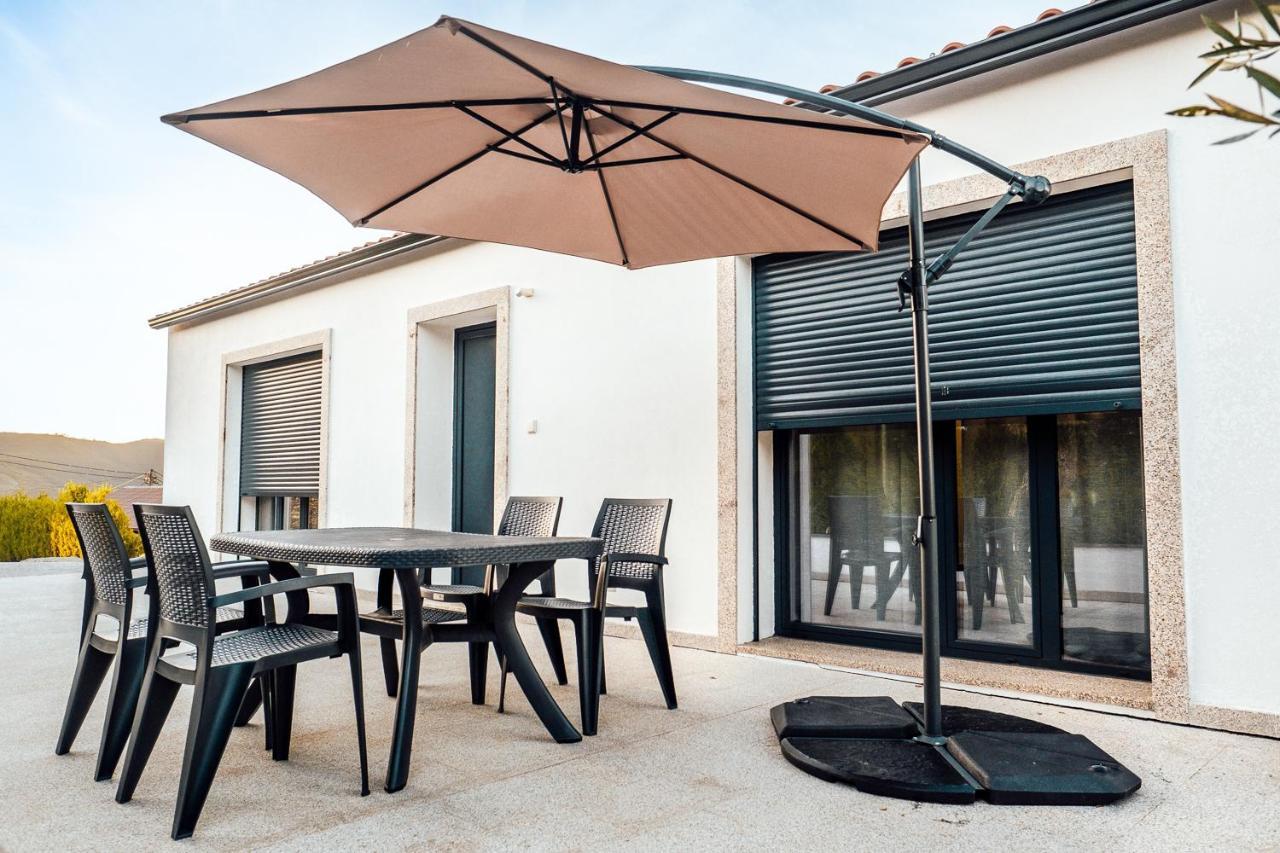 Valença do Douro Pinhão Casa com piscina privada Vila Exterior foto